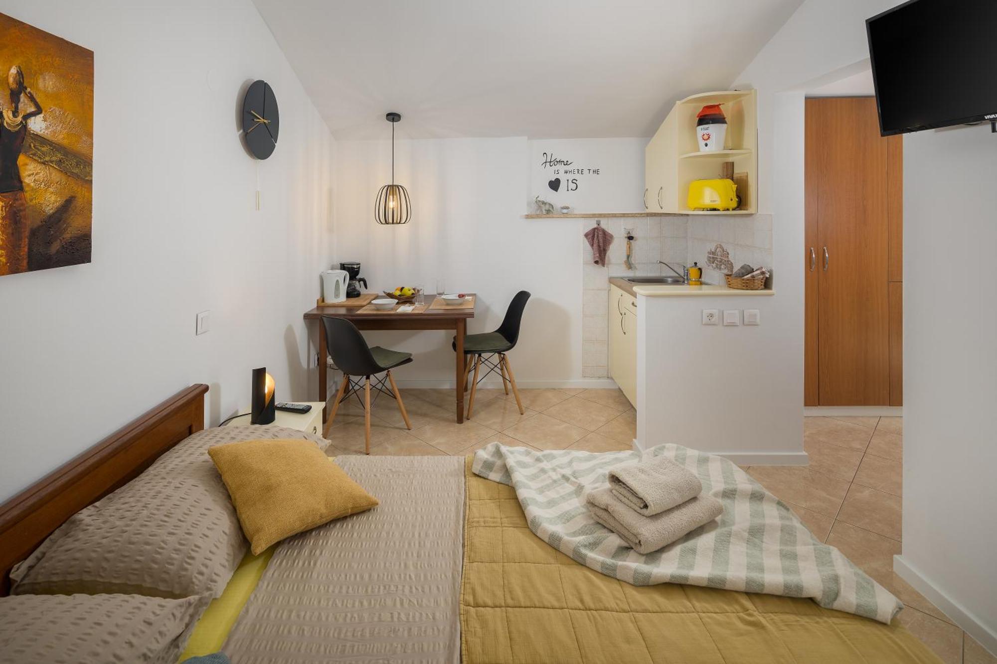 Guest house Ravnic